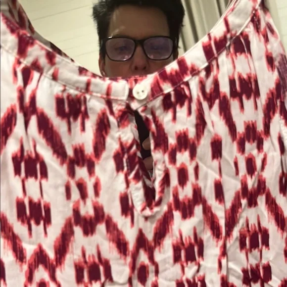 Old Navy Red and White Sleeveless Top - Picture 5 of 5